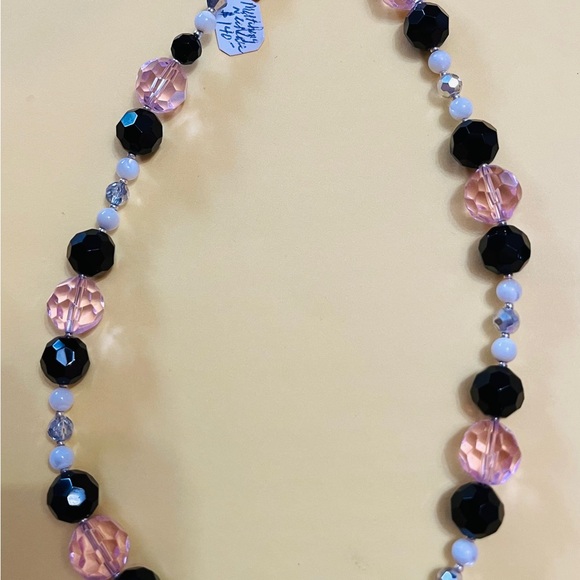 SALE!!!  Lot of 5 beautiful women’s necklaces-all unique and wearable now-NEW - Picture 9 of 15